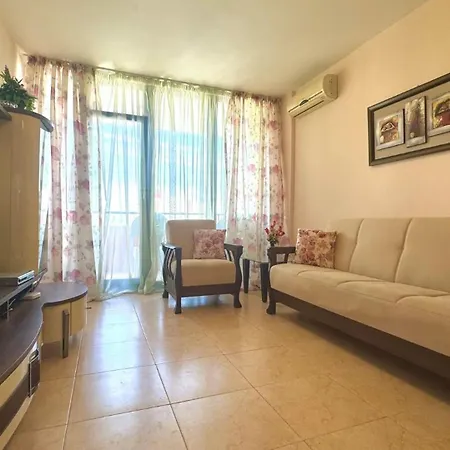 Bratanov Trakia Apartmán *