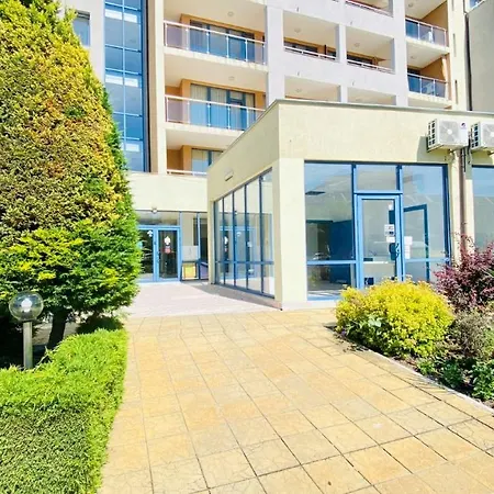 Bratanov Trakia * Slantchev Briag