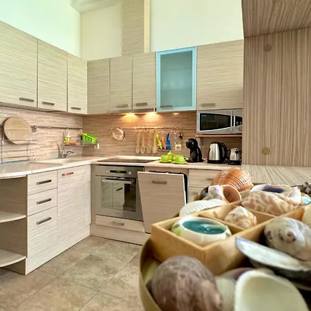 Bratanov Trakia * Slantchev Briag