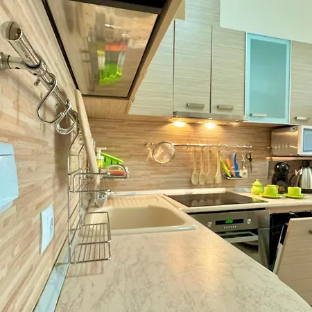 Bratanov Trakia Slantchev Briag